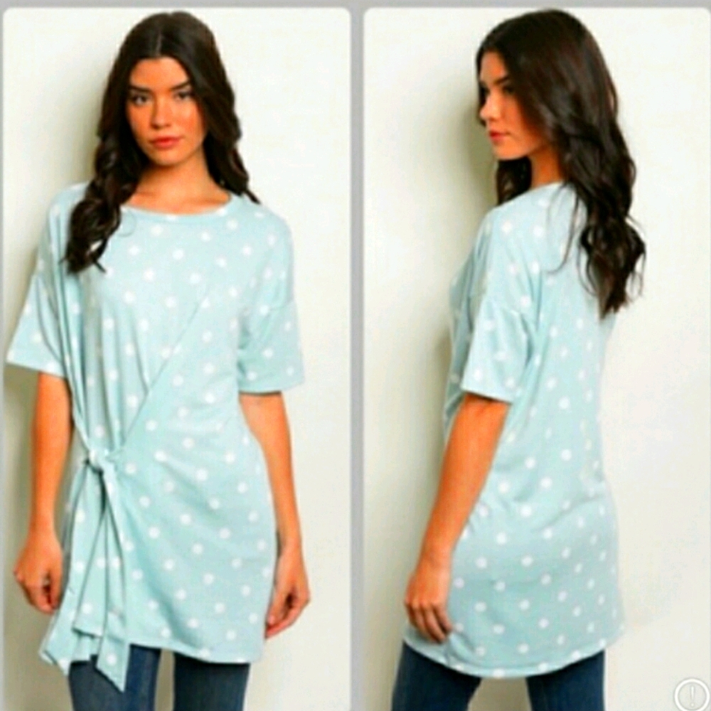 Hopely mint with white polka dots tunic Large
